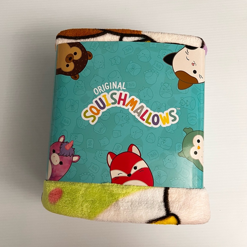 Squishmallows Multicolor Plush Blanket